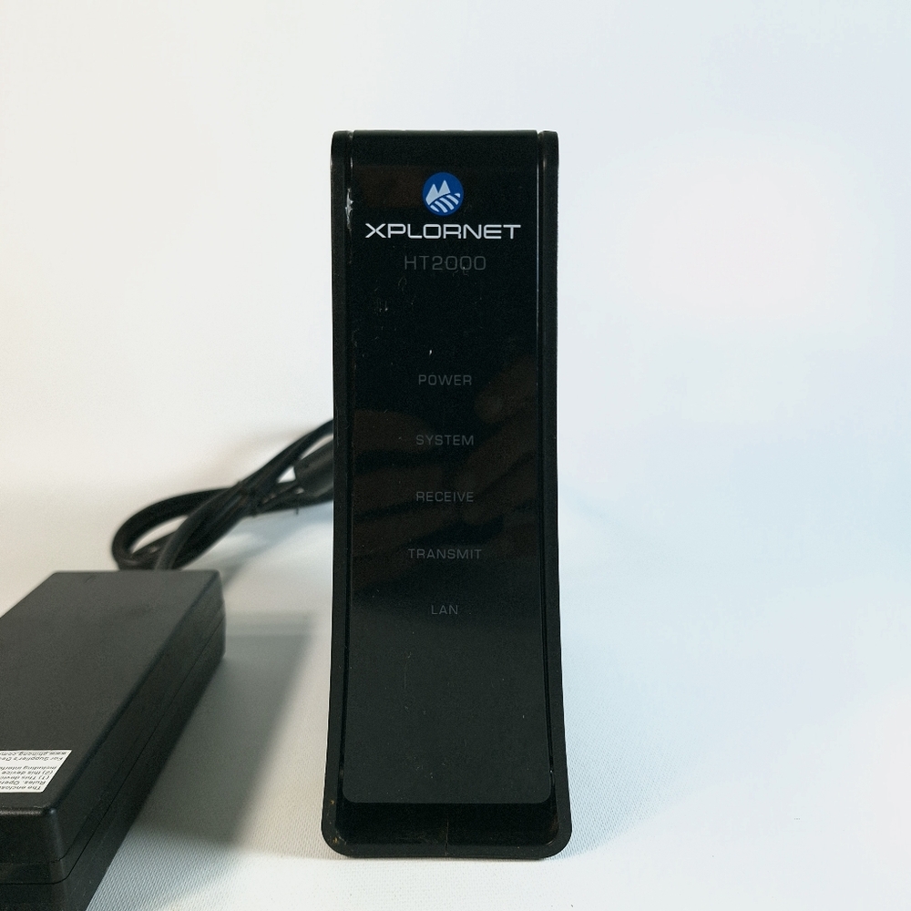 XPLORNET HT2000 Satellite Modem LAN USB DUAL-BAND BLACK - Picture 2 of 11